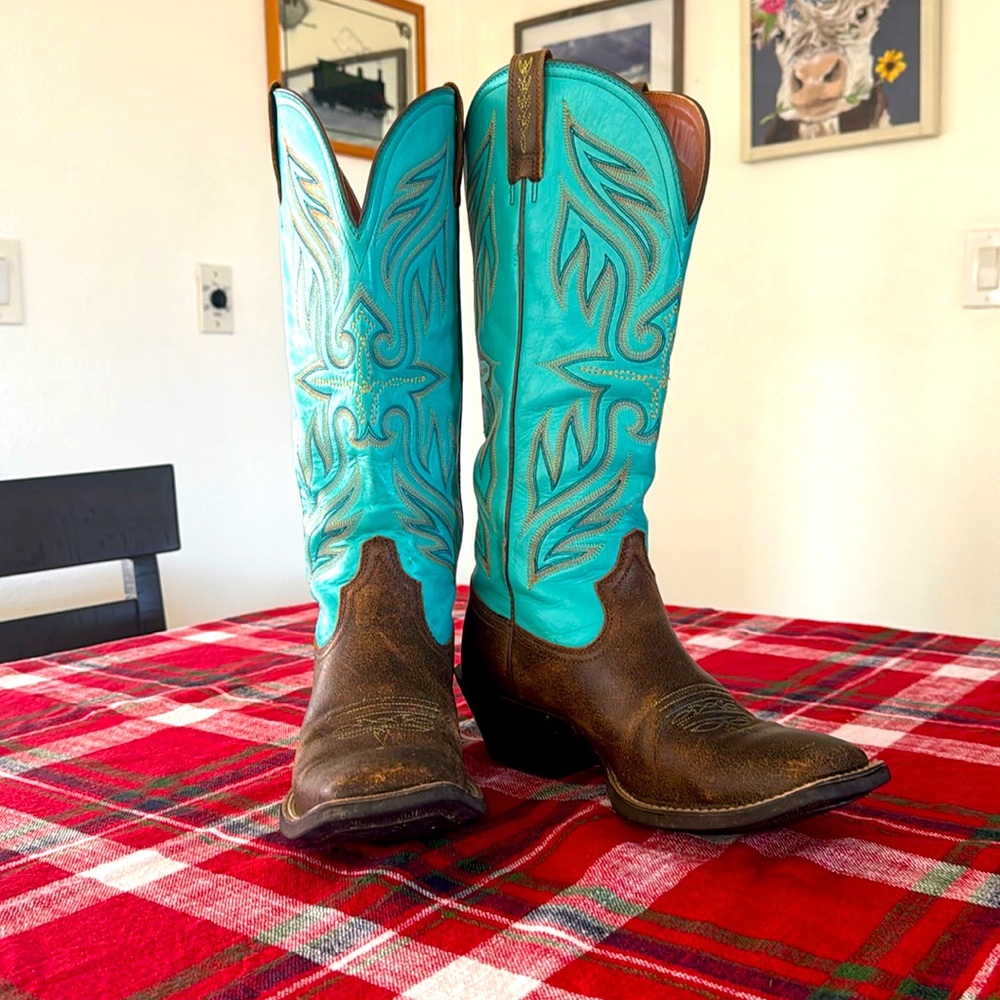 Ariat - Size 8 - Boots